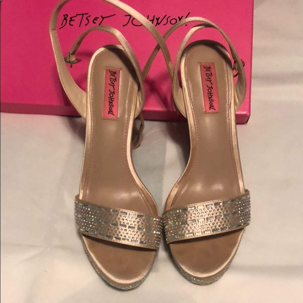 Betsy Johnson Champagne platforms